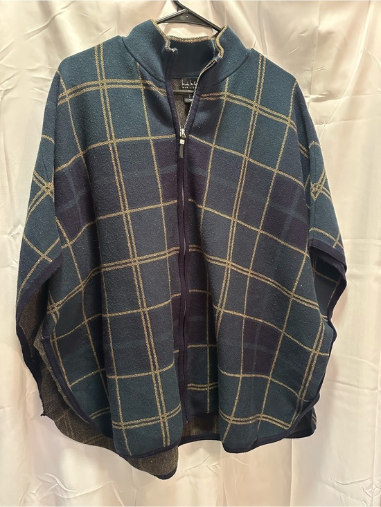 Nicole Miller Jackets & Blazers - Nicole Miller Plaid Zip-Up Fleece Jacket in Green plaid